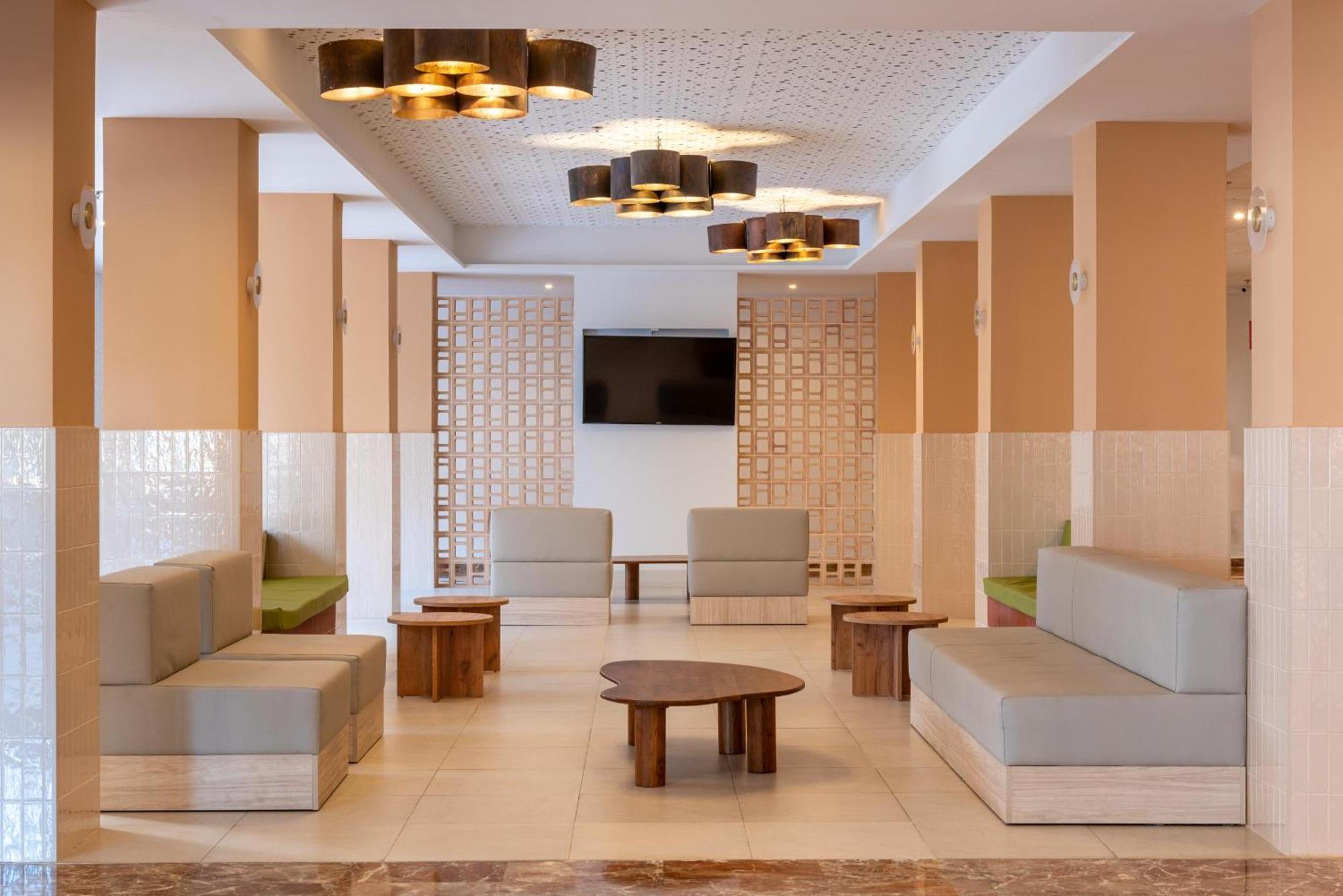 Thb San Fermin Otel Benalmádena Dış mekan fotoğraf